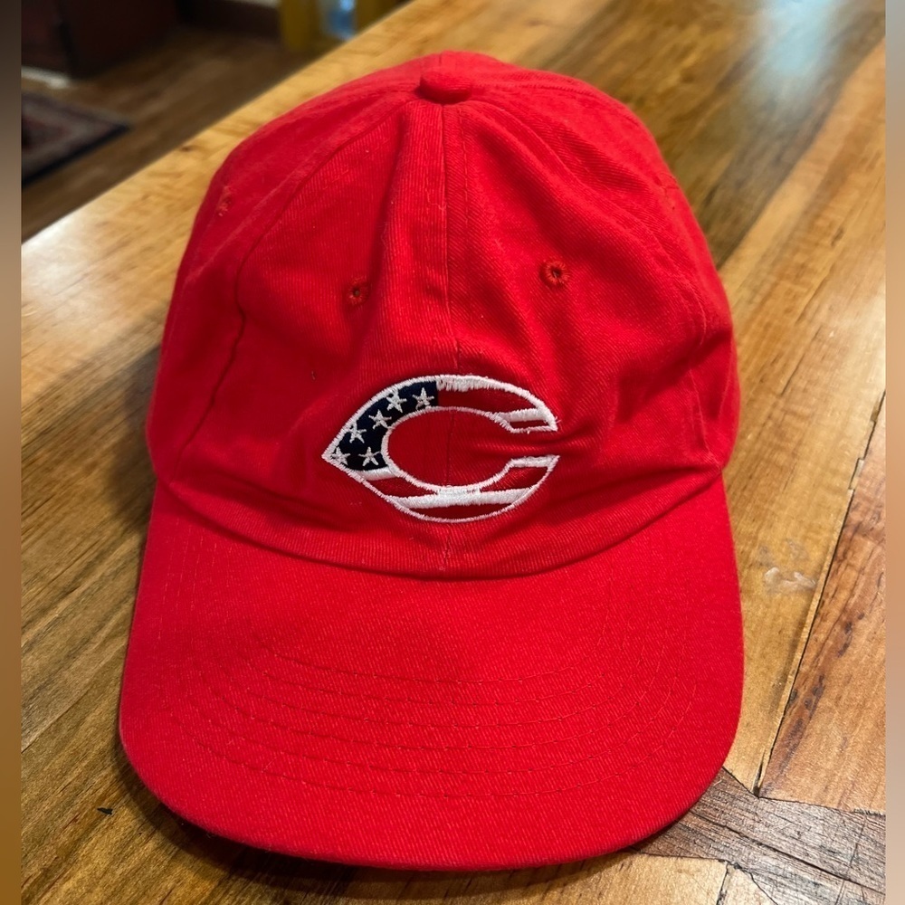 Cincinnati Reds patriotic ball cap in GUC